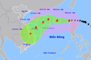 Bão Yinxing giật cấp 17 đi vào Biển Đông, liên tục đổi hướng di chuyển