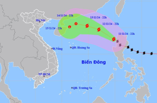 Bão số 8 giật cấp 13 đổ bộ Biển Đông