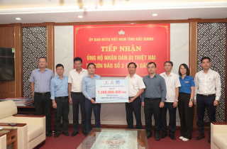 PETROSETCO trao tặng 1ỷ đồng cho 2 tỉnh Bắc Ninh và Bắc Giang, góp phần giúp đồng bào vượt qua khó khăn và nhanh chóng ổn định cuộc sống