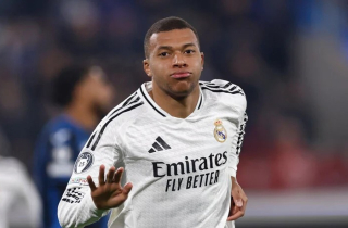 Tam tấu Mbappe-Vinicius-Bellingham lập công, Real Madrid thắng kịch tính