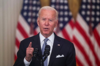 Ông Biden tuyên bố chi trả 100% chi phí phục hồi hậu cháy rừng ở California