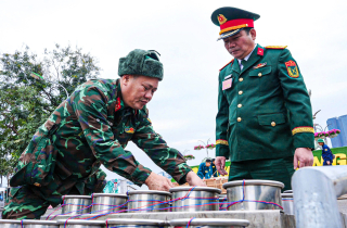 Cận cảnh trận địa pháo hoa Hà Nội, TP.HCM trước giờ khai hoả đêm giao thừa