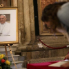Giáo hoàng Francis qua đời vì đột quỵ và suy tim