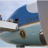 Ông Trump nhận máy bay của Qatar, chính quyền Mỹ dậy sóng