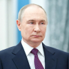 Trực thăng chở ông Putin tới Kursk, Ukraine tăng cường tấn công bằng drone