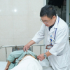 Cảnh báo nguy cơ tự chữa zona thần kinh bằng mẹo dân gian