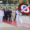 Tổng thống Pháp Emmanuel Macron và Phu nhân vào lăng viếng Chủ tịch Hồ Chí Minh