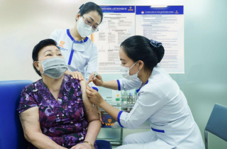 Việt Nam lần đầu có vaccine phế cầu 20 cho người lớn