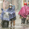 Hà Nội mưa dông 'giải nhiệt', nguy cơ sấm sét
