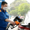 Giá xăng RON95 tăng gần 300 đồng, sắp chạm 20.000 đồng/lít