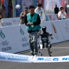 Robot Trung Quốc 'cháy hàng' vì chạy như vận động viên