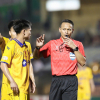 Trọng tài Malaysia điều hành 2 trận đấu 'sinh tử' của V.League