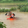 Hai cháu bé bị nước cuốn sau trận mưa lớn ở Thái Nguyên