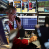 Chứng khoán Mỹ: Nasdaq và S&P 500 giảm điểm do áp lực chốt lời từ cổ phiếu công nghệ