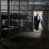 'Nhà tù Cá sấu Alcatraz' chuyên giam giữ người nhập cư ở Mỹ có gì đáng sợ?