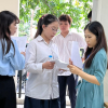 Điểm chuẩn lớp 10 ở Hà Nội phân hóa, áp lực kỳ thi chưa giảm