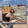 Người bại liệt nhặt ve chai gửi 5 tấn đồ cho nạn nhân lũ lụt, chỉ còn 2.000 đồng