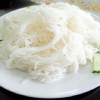 Bún chuyển sang màu đỏ bất thường sau vài giờ mua ở chợ