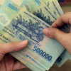 Lương tối thiểu gần 5 triệu đồng có đủ sống ở Hà Nội, TPHCM?