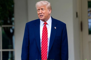 Ông Trump công bố thỏa thuận thương mại 'khổng lồ' với Nhật Bản