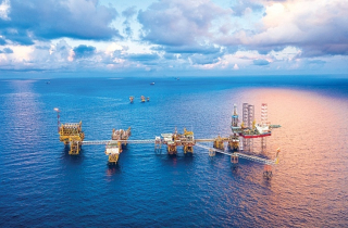 6 tháng đầu năm 2025:  Petrovietnam dẫn đầu khối DNNN thuộc Bộ Tài chính, chiếm gần 65% tổng nộp ngân sách