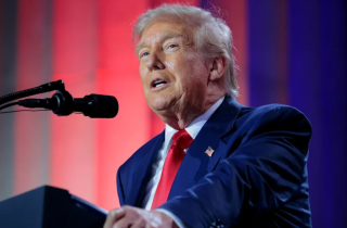 Ông Trump tuyên bố nhiều quốc gia sẽ phải đối mặt với mức thuế quan từ 15% đến 50%