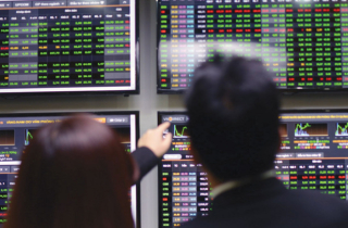 2 lần lập đỉnh trong ngày, VN-Index cao nhất mọi thời đại