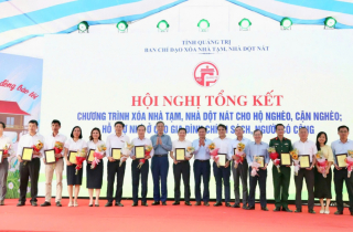 Hưởng ứng lời kêu gọi của Chính phủ, Petrovietnam hoàn thành cam kết, cùng Quảng Trị xóa 1.143 căn nhà tạm, nhà dột nát
