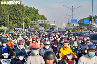 Người dân đồng loạt chuyển sang xe điện, TP.HCM giải quyết xe máy cũ thế nào?