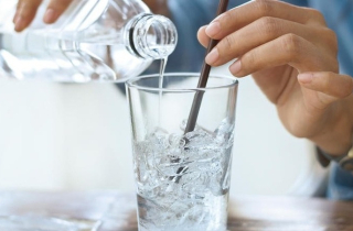 6 thói quen xấu ngày nắng nóng tiềm ẩn nguy cơ gây đột quỵ