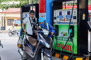 Giá xăng dầu hôm nay 4/8: Dầu thế giới tiếp tục giảm