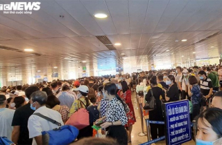 Thời công nghệ hiện đại, sao vẫn bắt cởi thắt lưng, giày kiểm tra an ninh ở sân bay?