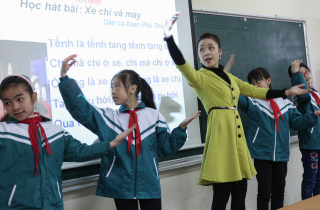 Nghệ sĩ vào trường học giảng dạy, giải 'cơn khát' thiếu giáo viên nghệ thuật