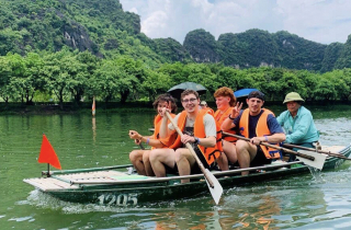 Miễn thị thực cho công dân 12 nước đến Việt Nam du lịch