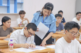 Kỳ thi tốt nghiệp THPT 2026 dự kiến diễn ra sớm hơn 2 tuần