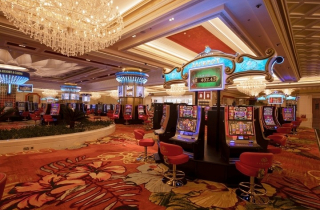 Người Việt có thể được vào chơi casino: Việt Nam đang có những casino nào?