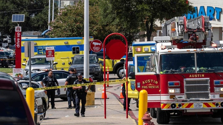 Mỹ: Xả súng ở siêu thị Texas, 3 người chết