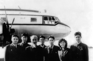 Điều đặc biệt về chuyên cơ IL-14 Liên Xô tặng riêng Chủ tịch Hồ Chí Minh