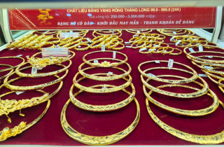Sáng 15-8, giá vàng giảm từ mức đỉnh lịch sử