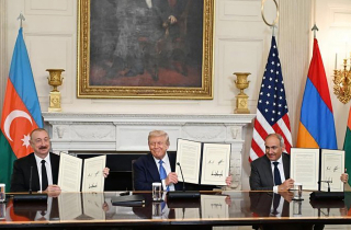 Azerbaijan và Armenia ký thỏa thuận hòa bình: Một cú hích lịch sử