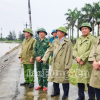 Đồng chí Nguyễn Quang Hưng, Phó Chủ tịch Thường trực UBND tỉnh kiểm tra công tác phòng, chống bão số 3 tại xã Đông Thái Ninh và Khu công nghiệp Liên Hà Thái