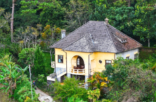 Hai mảnh đối lập của loạt biệt thự cổ được mệnh danh là 'báu vật' ở Đà Lạt