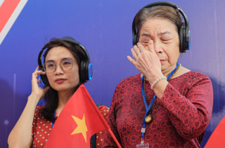 Khoảnh khắc xúc động của khán giả khi 'xuyên không' về ngày 2/9/1945 lịch sử