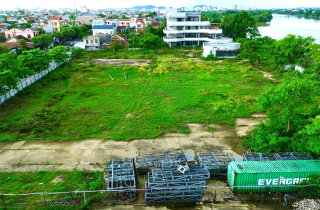 Tổ hợp thương mại dịch vụ hơn 200 tỷ 'treo' trên khu đất vàng ven sông Hương