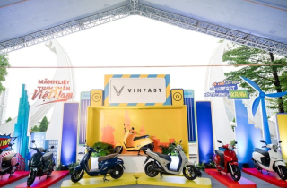 VinFast triển khai ưu đãi chuyển đổi xanh và mô hình đổi pin xe máy điện
