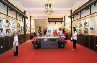 Thăm nơi Bác Hồ viết Tuyên ngôn Độc lập