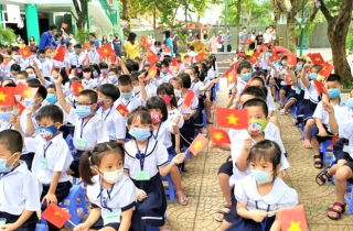 Nhiều tỉnh Bắc Trung Bộ lùi thời gian tựu trường vì bão số 5