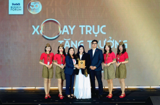 Forbes vinh danh Vietjet trong TOP 50 công ty niêm yết tốt nhất Việt Nam 2025