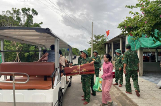 Quân đội huy động gần 120.000 người, cấp tập di dân chống bão Kajiki