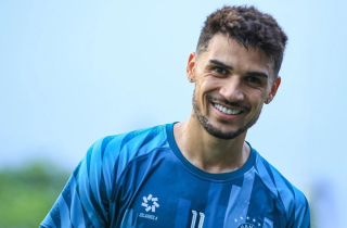 Hà Nội FC đăng ký ngôi sao chờ nhập tịch, sắp đủ điều kiện lên tuyển Việt Nam